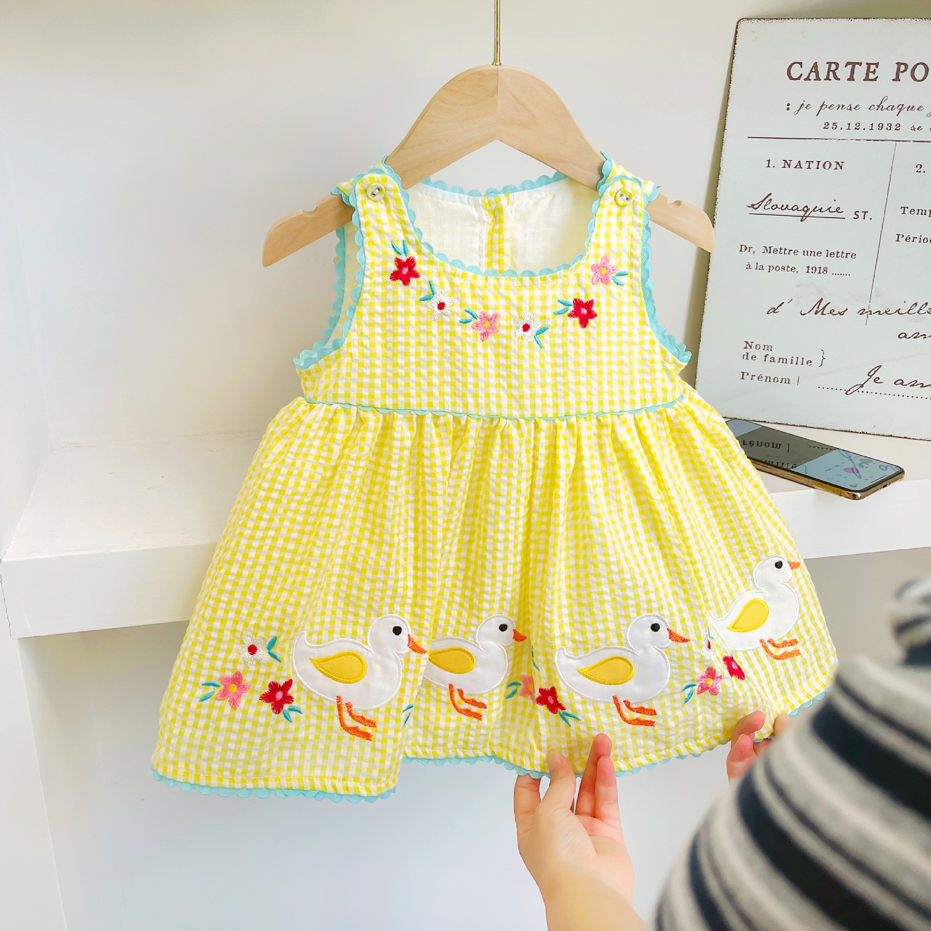 Ropa para niños de verano, falda de chaleco de patito, ropa para niños, vestido bordado de moda de niña de verano, falda de niña