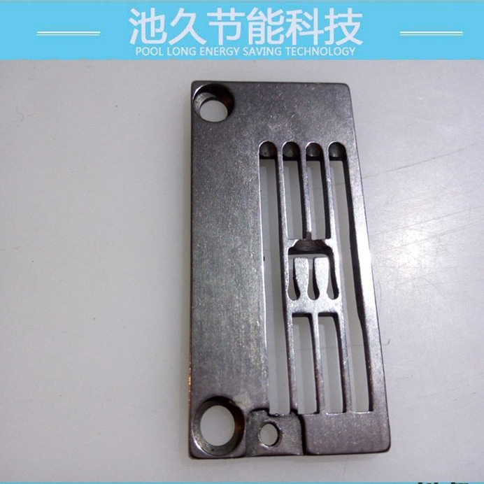 31030款 绷缝机针板（粗孔）
