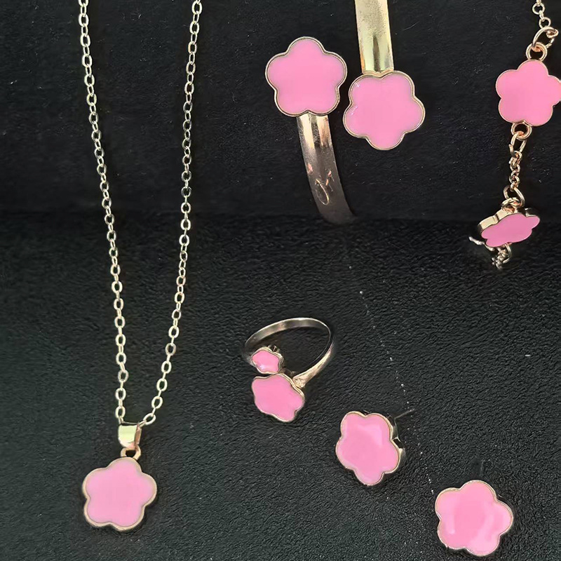 ヨーロッパとアメリカの国境を越えた売れ筋の5枚の花びらの花5点セットネックレスブレスレットブレスレットイヤリングリングヨーロッパとアメリカのエレガントなセット在庫あり|undefined