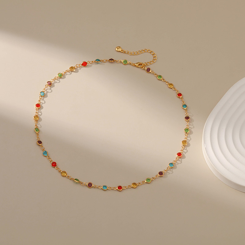 Retro Round Copper Inlaid Zircon Necklace