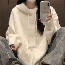 慵懒风白色连帽水貂绒套头毛衣女2025秋装新款韩版宽松打底针织衫