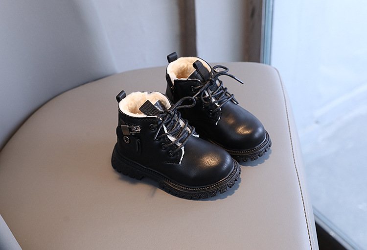 Ragazze Martin Inverno 2023 Baby Peluche Ispessito in caldo cotone Ragazzi antiscivolo Suola morbida Stivaletti bassi a botte bassa_voghion.com