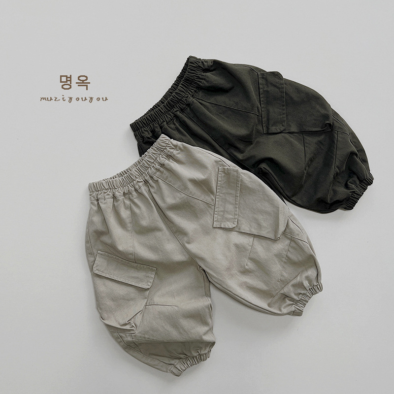 Trendy and cool style ~ Boys' cargo pants, 2026 spring new style, casual loose wide-leg pants for small and medium-sized girls, Huzhou knitwear.