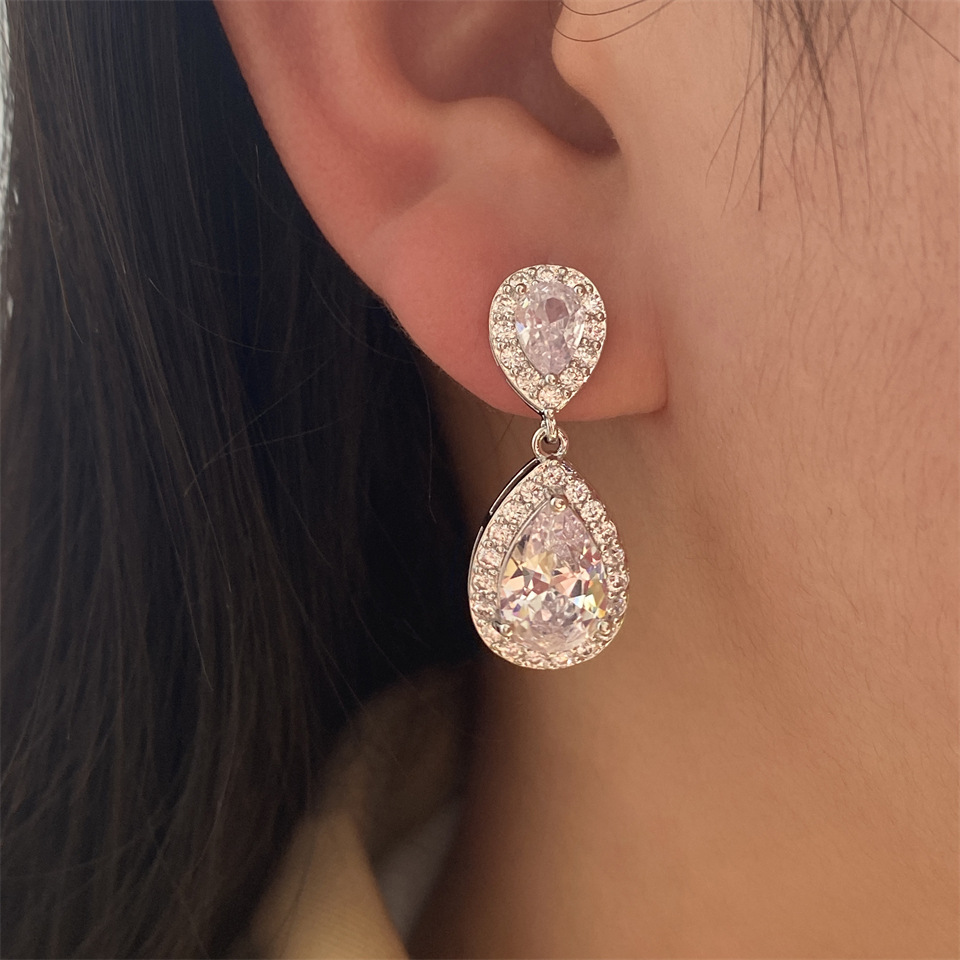 13g Weight 1 Pair Shiny Water Droplets Inlay Copper Zircon Ear Cuffs