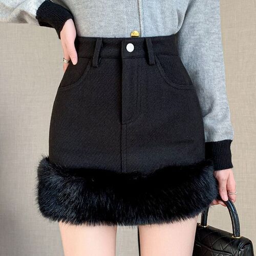 Autumn/Winter Women's New High-Waist Wool Plaid Sheath Dress with French Flair, Sexy Bodice Skirt