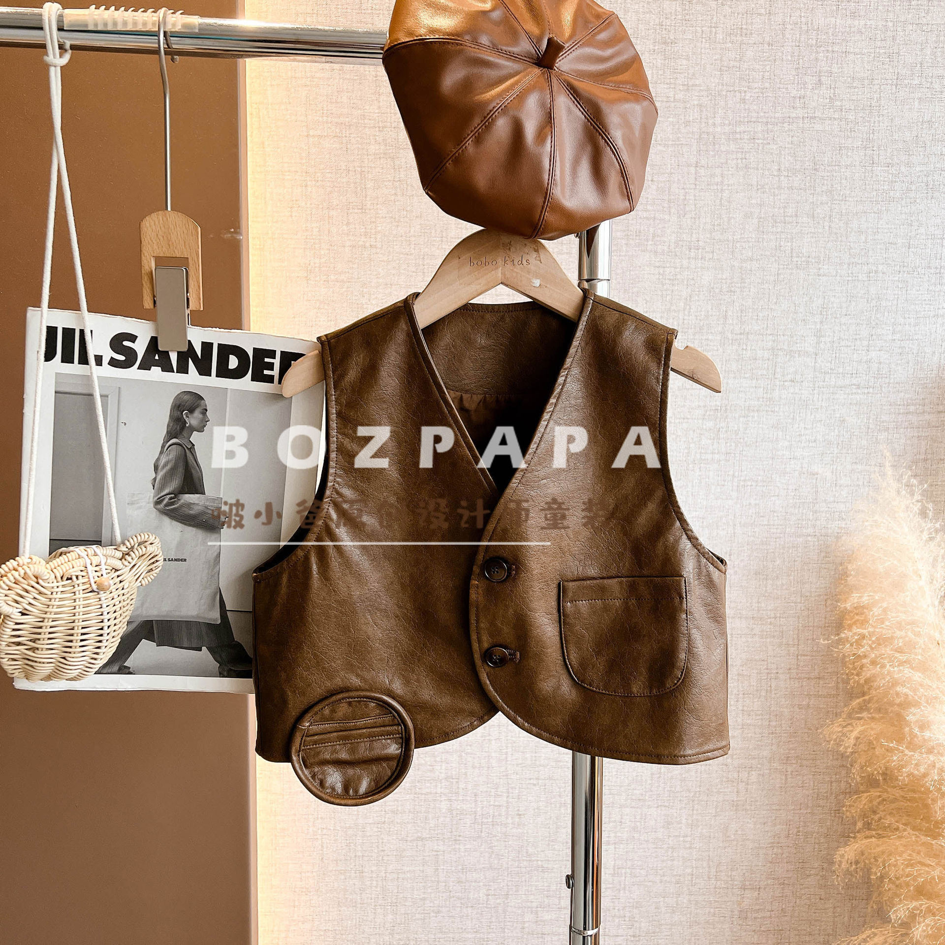 2026 Spring New Arrival Boys' Casual Versatile Sleeveless Leather Cardigan with Pocket Design and Retro Style