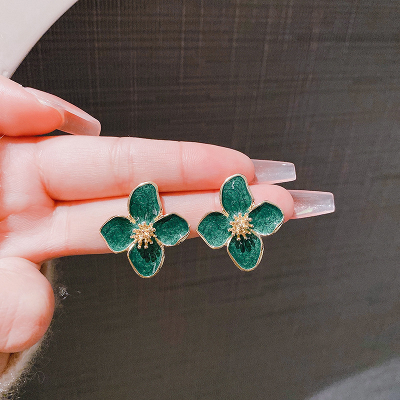 Clover Flower Stud Earrings Silver Needle Minimalist Elegant_voghion.com