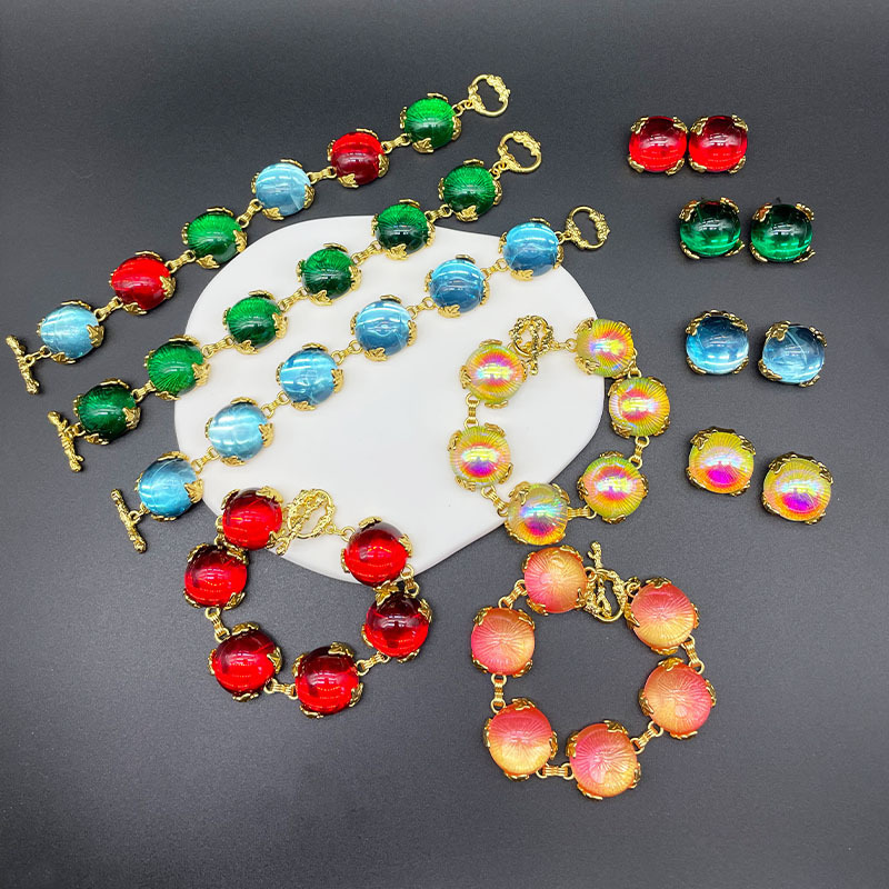 Mid-ancient vintage western three-dimensional electroplating real gold inlaid glaze color retaining high quality bracelet earrings suit