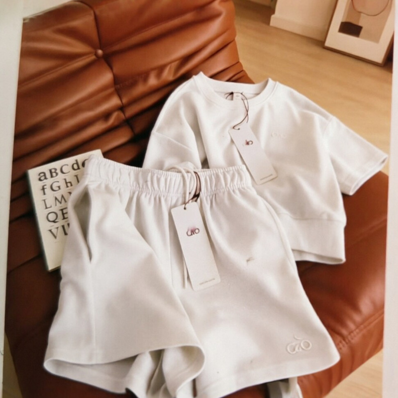 2026 New Trendy Brand Casual Suit for Women, Short-Sleeved T-Shirt + Elastic Waist Shorts Two-Piece Set, Summer Lettered Sports Set 2026 New Trendy Brand Casual Suit for Women, Short-Sleeved T-Shirt + Elastic Waist Shorts Two-Piece Set, Summer Lettered Sports Set