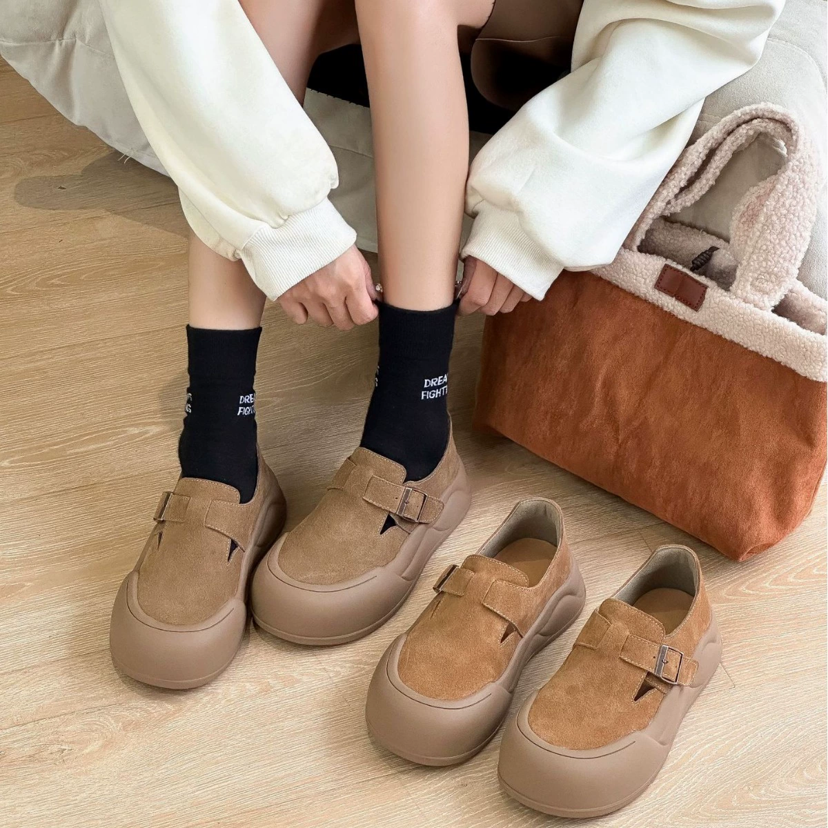 Повседневная версия 2024 осенних кексов из толстой кожи Bobo обувь темперамент колледжа стиль дикий стиль Mary Jen модные одиночные туфли для женщин