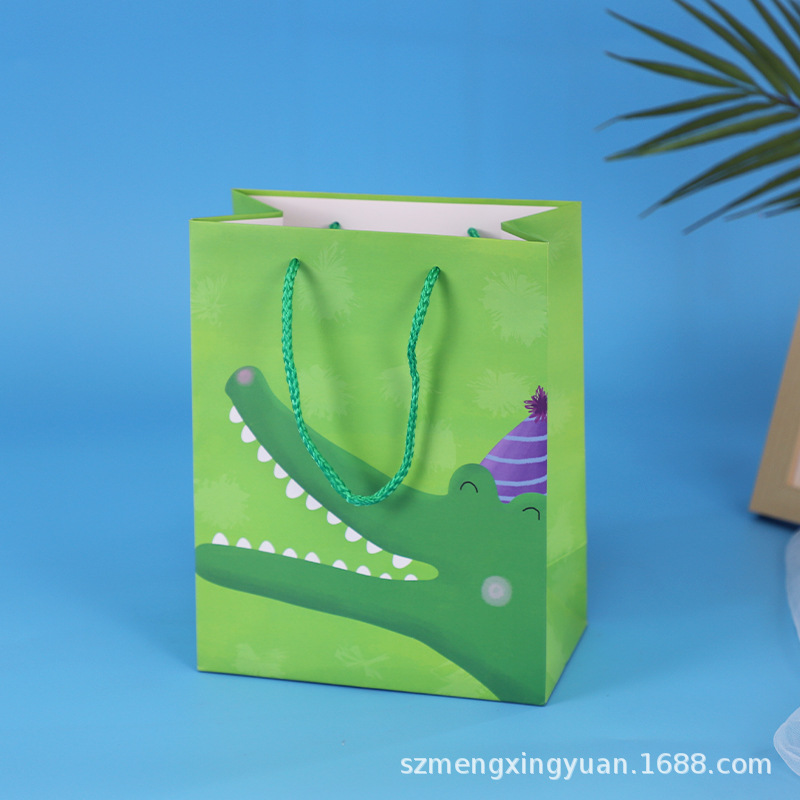 Color: Bolsa de regalo de cocodrilo verde HS5309; Material: cartón blanco; Especificación: 18*10*23cm solo (pequeño)