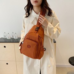 4つのバックのカジュアルな大容量のリュックサックの胸のバッグ