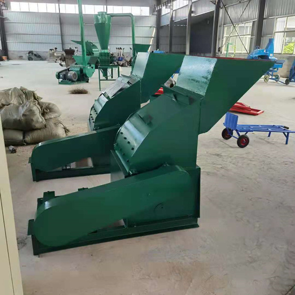 High humidity material crusher