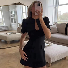 ZA�羳�W�����QŮ�b���uͨ�����ļ��r�Мp�g�ЈA�I��������B��ȹ