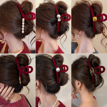 秋冬新年红色抓夹女2024新款高级感盘发夹后脑勺鲨鱼夹子发卡头饰