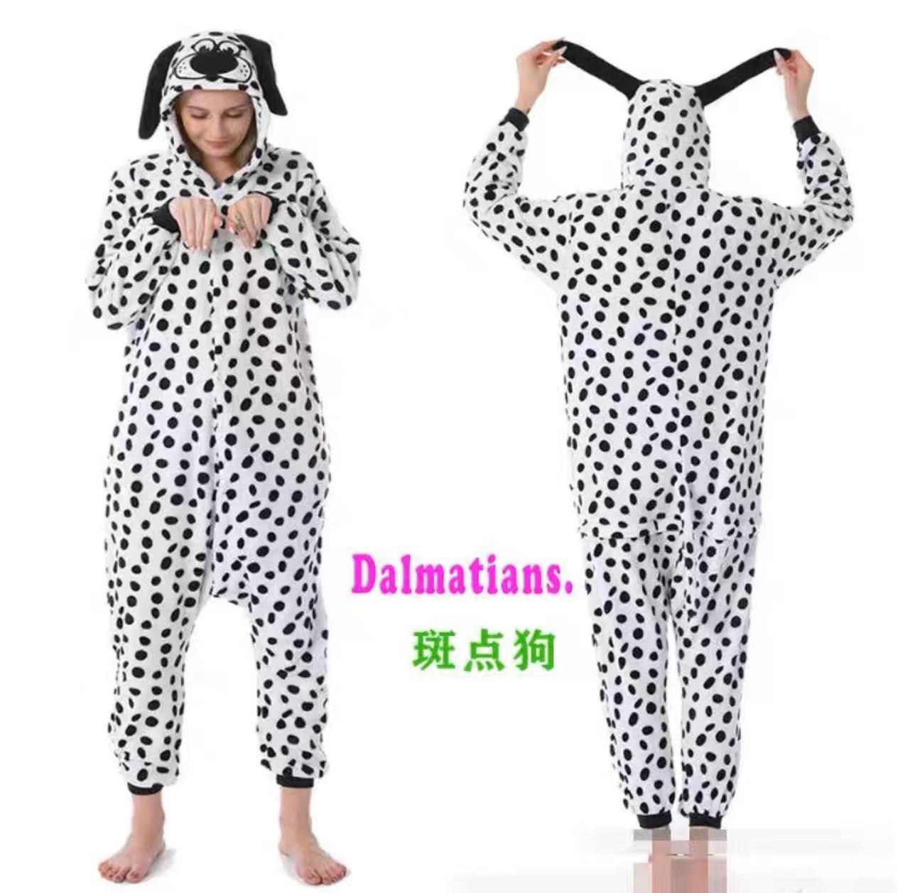 Pijamas transfronterizos al por mayor de fábrica Labubu pijamas femeninos de una sola pieza de dibujos animados pijamas de animales de franela Capibala