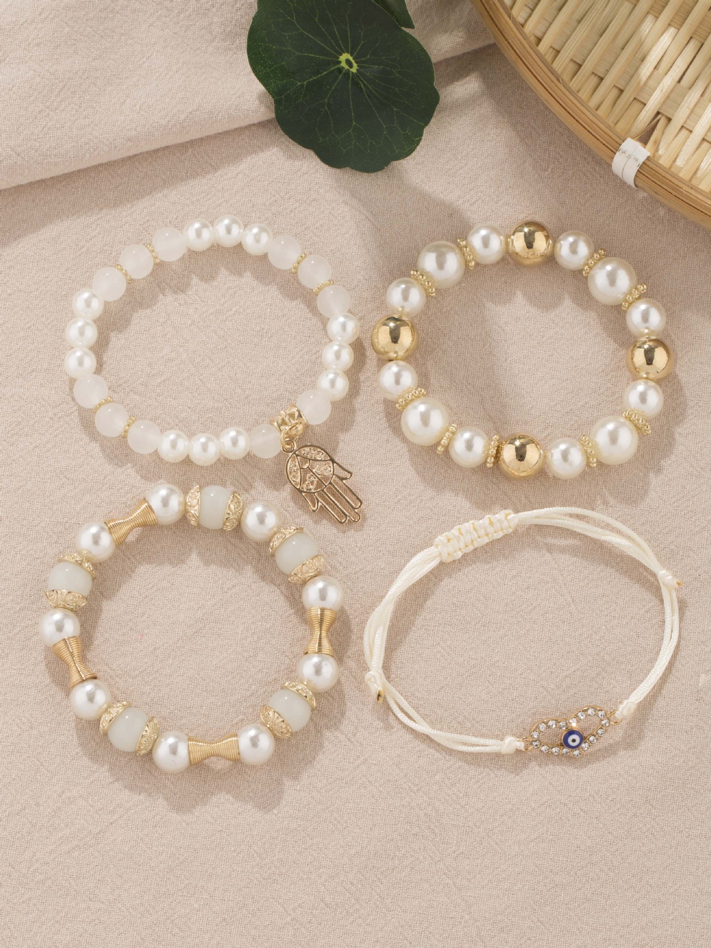 Vintage Style Palm Color Block Arylic Imitation Pearl Alloy Wholesale Bracelets display picture 3