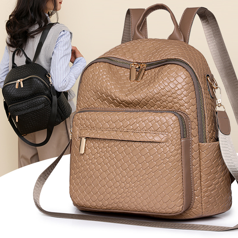 2024 primavera nueva mochila de cuero suave para mujer coreana simple y versátil mochila de viaje al aire libre mochila escolar