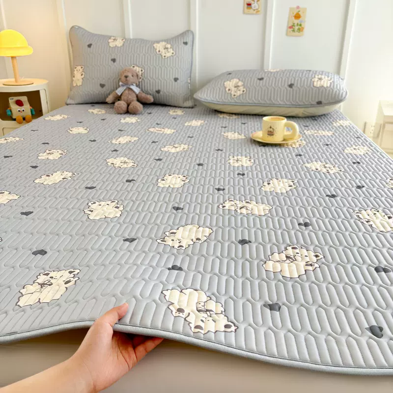 跨境A类凉感丝乳胶凉席三件套印花夹棉床垫宿舍可折叠席子厂家