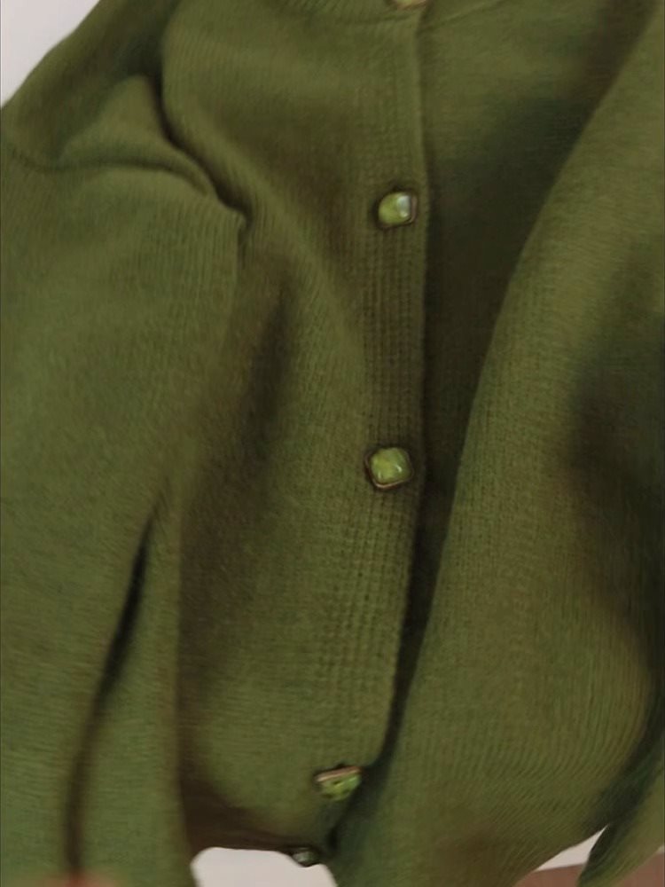 胖MM特大码300斤慵懒绿色毛衣外套女2023新款秋冬感针织开衫