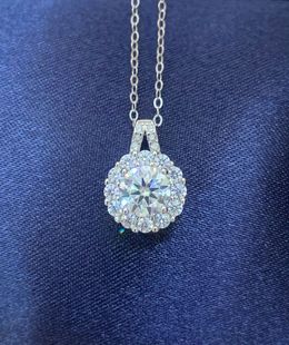 Sterling Silver S925 Round Necklace 1 karat Plated Platinum Light Luxury Popular Necklace Pendant Clavicle Chain