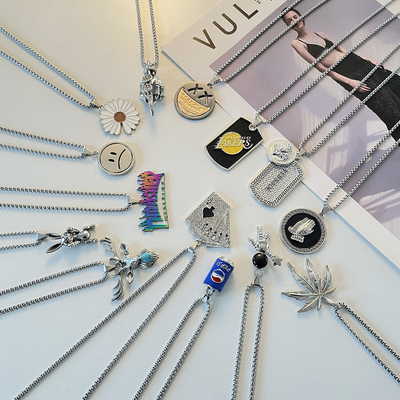 European and American titanium steel necklace wholesale street hip-hop punk men's and women's jewelry pendant alloy pendant trendy sweater chain
