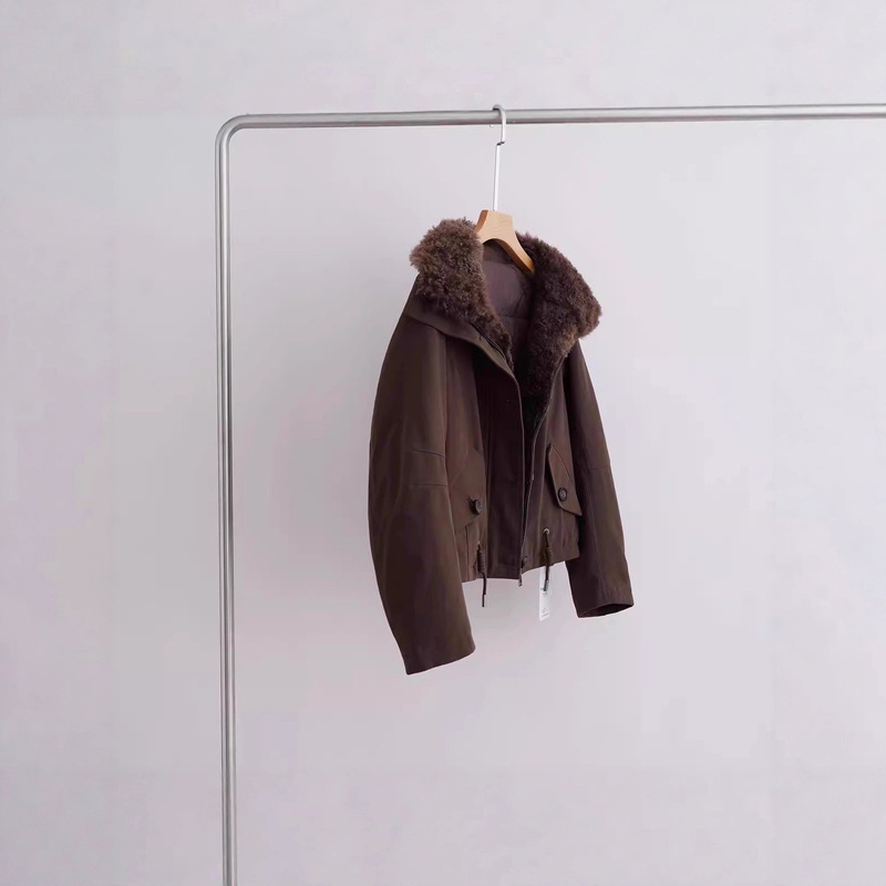 Removable Cashmere Fur Collar, Lightweight and Warm 95 White Goose down Jacket