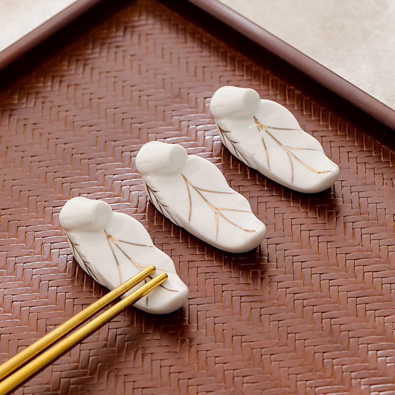 Japanese-style Golden Leaf Chopsticks Holder Chopsticks Holder Ceramic Ornaments Chopsticks Holder Craft Ornaments