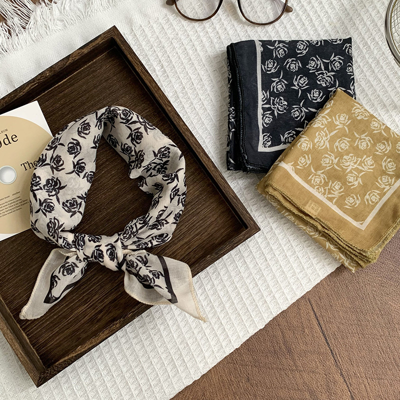 55 bufanda de seda de algodón y lino, bufanda cuadrada pequeña con cuello, nuevo estilo, bufanda de temperamento de todo fósforo literario coreano, bufanda, diadema pastoral femenina de verano