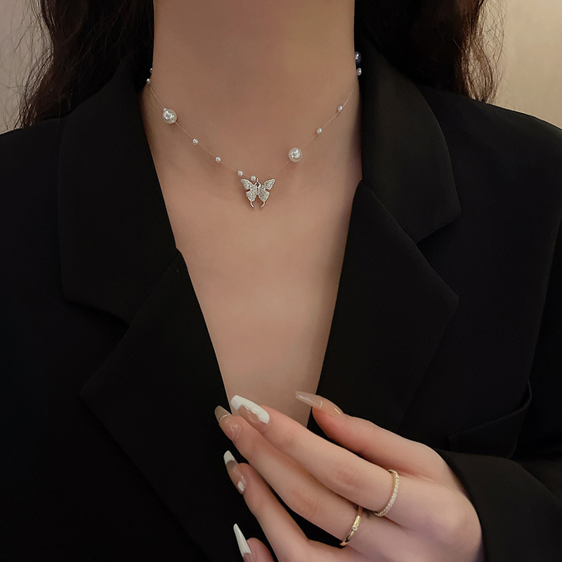 Retro Heart Shape Bow Knot Alloy Inlay Artificial Pearls Womenu0027S Pendant Necklace Necklace 1 Pie