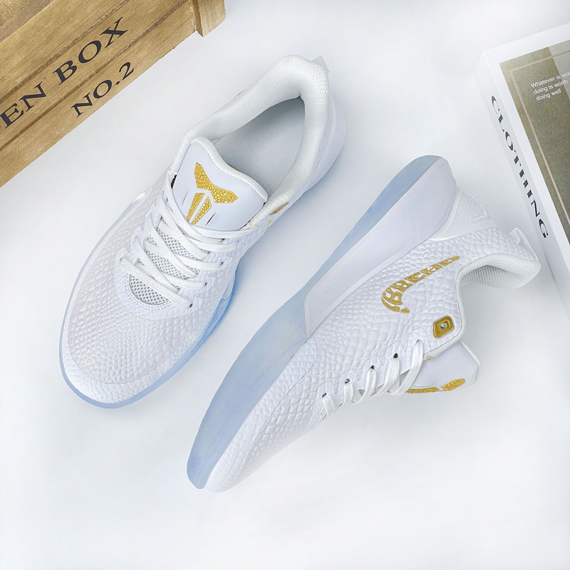 Authentic Kobe Bryant Basketball Shoes Men's Low-Top Kobe Mamba Spirit 2 Actual Combat 5Th Generation Irving 7 James 18 Durant 4 Authentic Kobe Bryant Basketball Shoes Men's Low-Top Kobe Mamba Spirit 2 Actual Combat 5Th Generation Irving 7 James 18 Durant 4