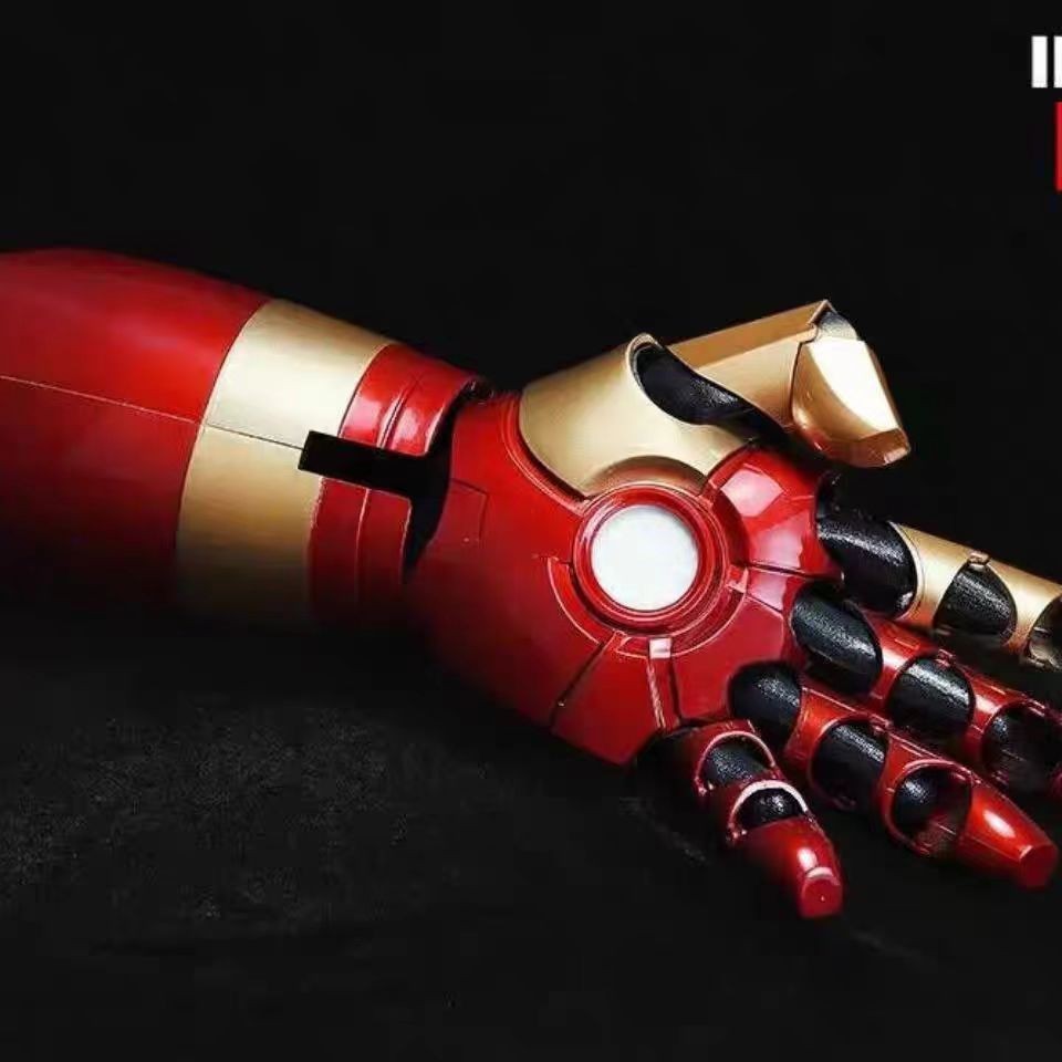 Spot Iron Man Casco 1/1MK50 Ark Reactor puede usar luz de pecho modelo adornos accesorios al por mayor