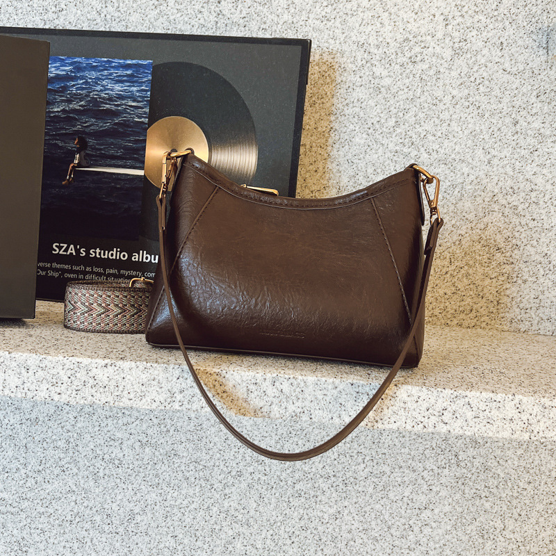 Niche French Vintage Underarm Bag For Women 2026 New Arrival Versatile Retro Commuter Baguette Bag Elegant Shoulder Handbag - Thumbnail 7