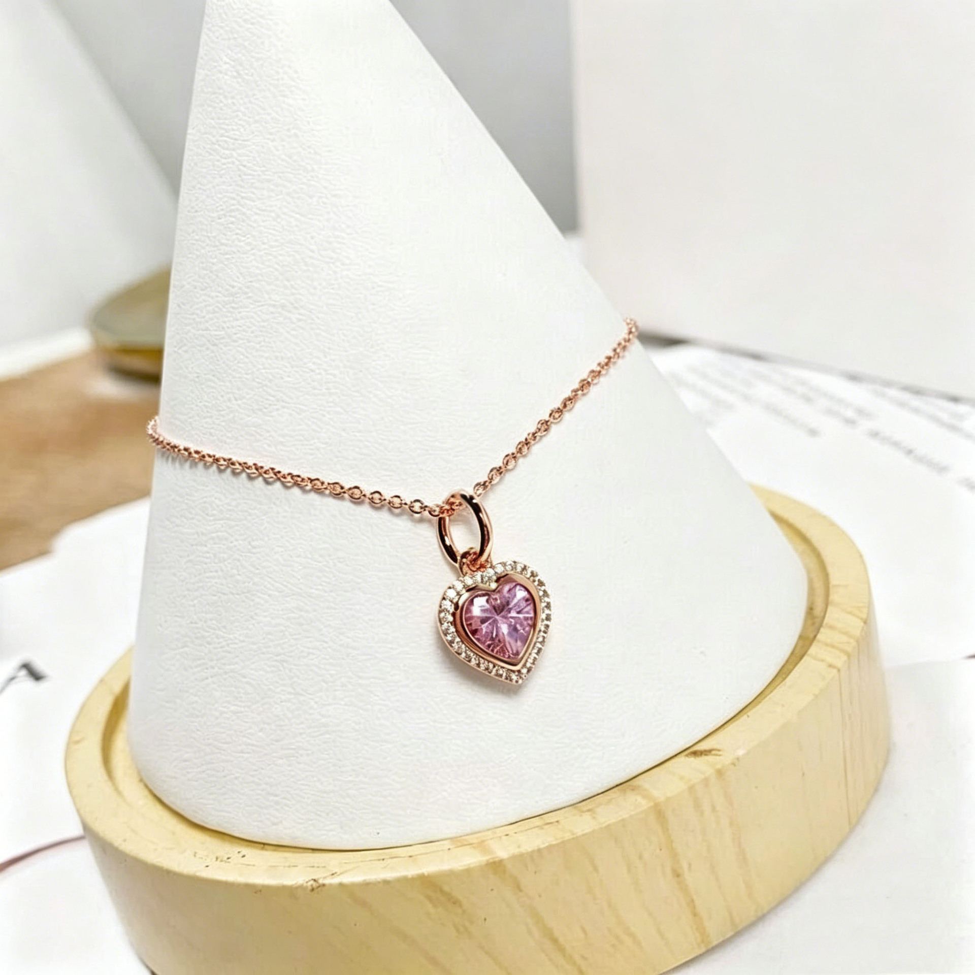 Cross-Border Panjia New Pink Heart-Shaped Rhinestone Necklace for Women, Elegant and Luxurious Pendant Choker Clavicle Chain for Women