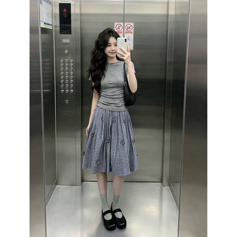 Mm526 Irregular Casual Sports Suit for Women in Summer, Slim Fit, Waist-Cinching, Right-Shoulder Short-Sleeved Floral Skirt
