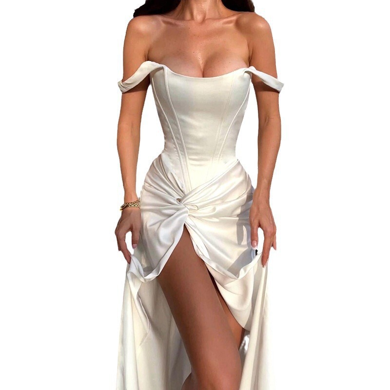欧米のクロスボーダーの夏のパーティーの新型の婦人服の気質はドレスのフォークのサテンの長いワンピースの女性をねじります。|undefined