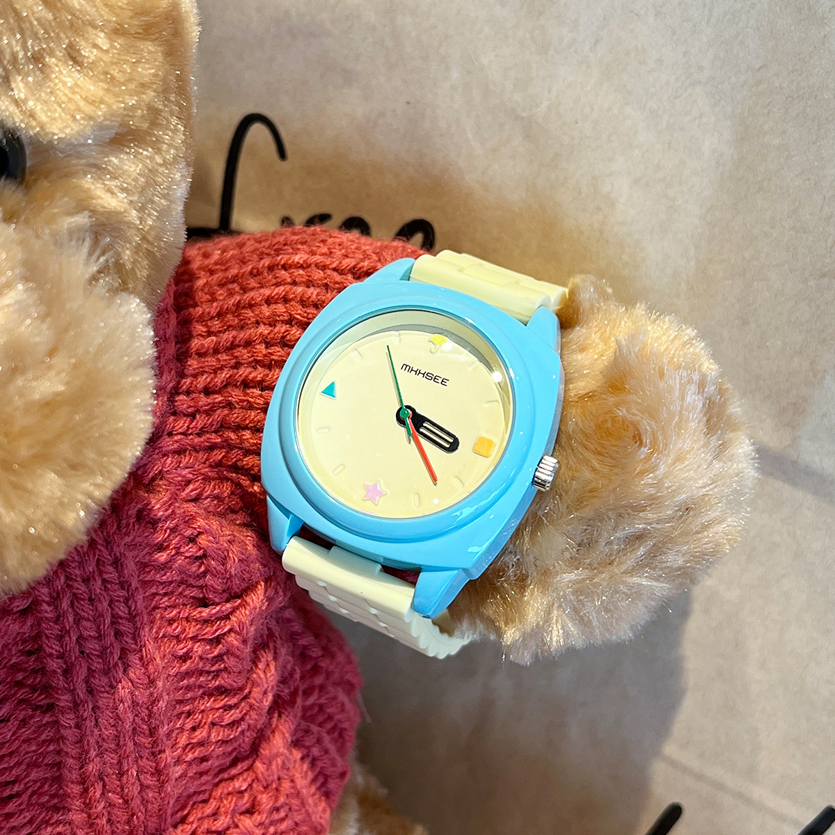 Tiktok Hot Item: Maishidopamine Square Women's Watch with Silicone Strap, Waterproof and Sweat-Proof, Women's Watch, Dropshipping Available