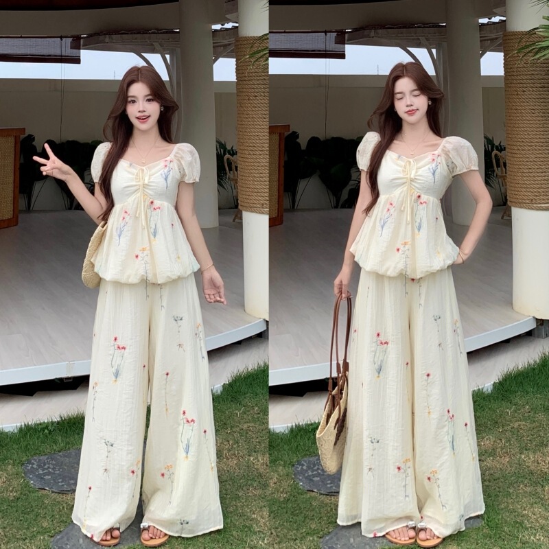 2026 Summer Maternity Wear, Youthful and Fresh Two-Piece Set, New Embroidered Puff Sleeve Top + Maternity Wide-Leg Pants