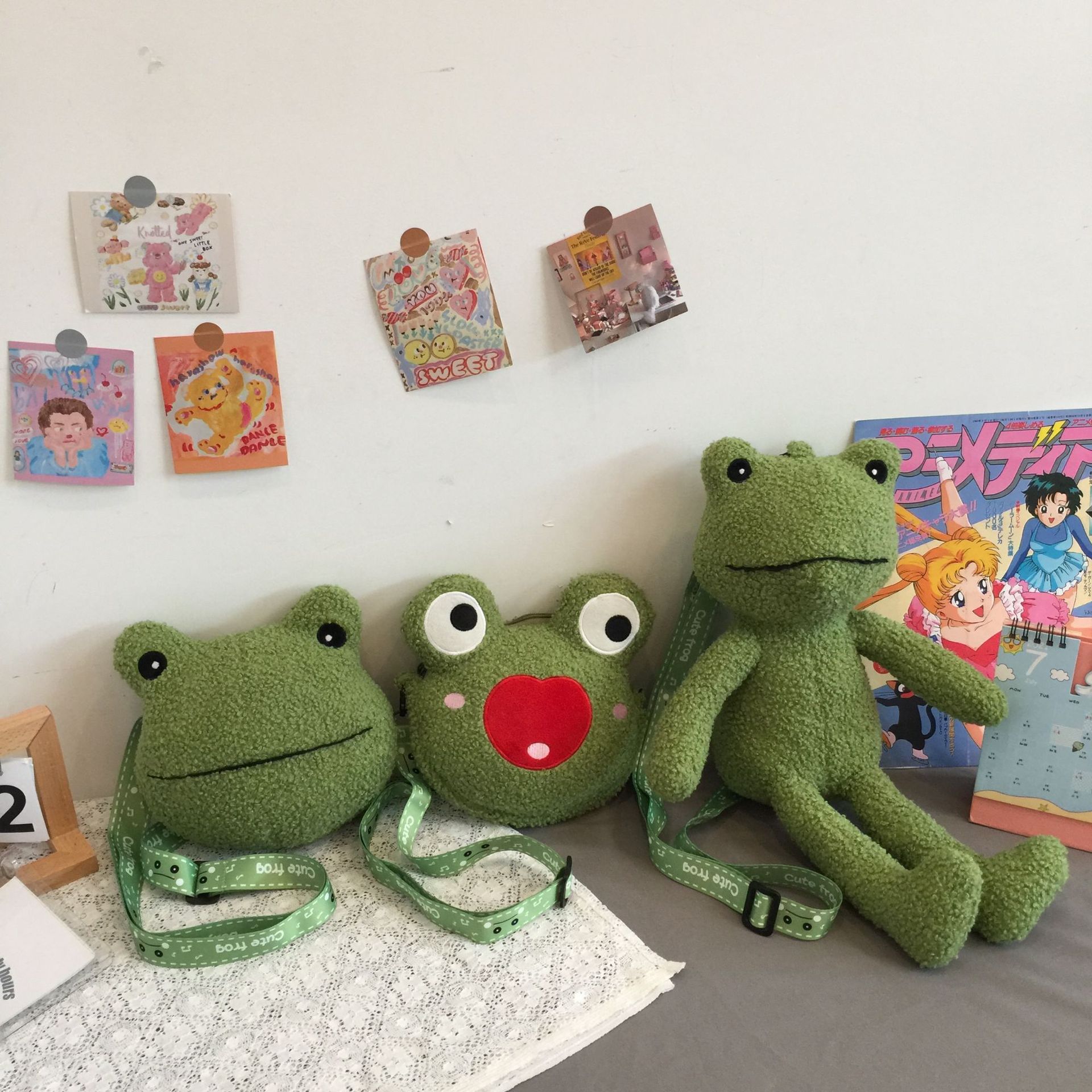 green-frog-crossbody-bag-stuffed-toy-shoulder-bag
