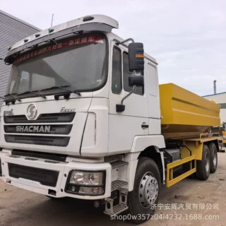 跨境出口陕汽德龙F30006×4吸物罐车