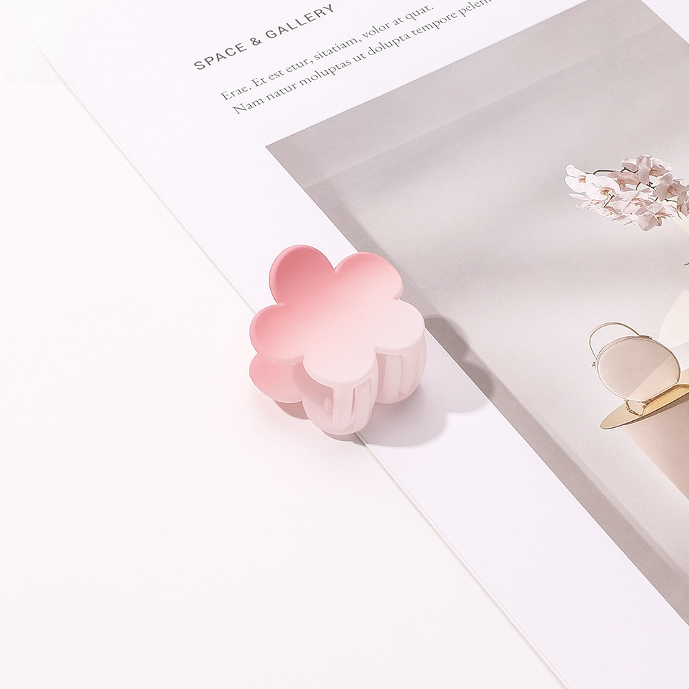 Qiyue határokon átnyúló színátmenetes hajtű matt fogócsat édes női cápacsat hajcsat hajkiegészítők nagykereskedelemben_voghion.com