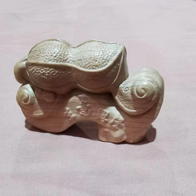 桃の木のハンドルの文章はハンドルの部品の屋台を遊んでいます。|undefined