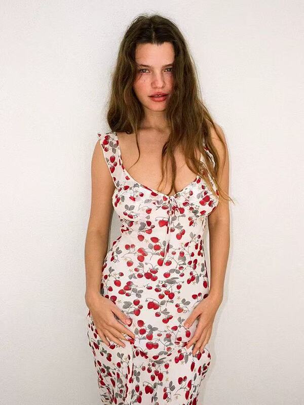 French Long Dress Strawberry Print Rayon Holiday Style Ruffled Suspender Bias Cut Slimming Dress New Style