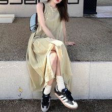 法式气质无袖背心连衣裙女夏2024高级感宽松显瘦不规则褶皱长裙子