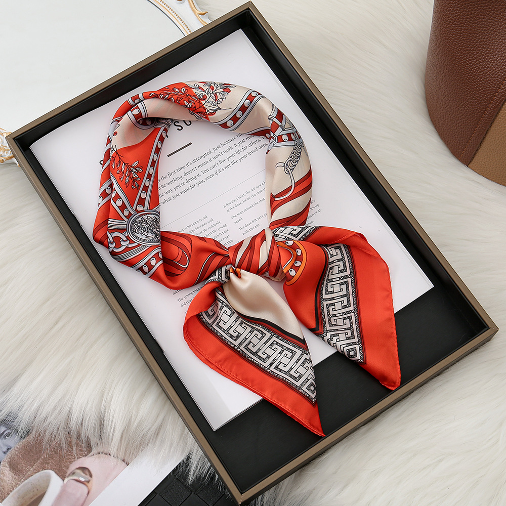 Color de contraste transfronterizo de moda 70 bufanda de seda de simulación pequeña bufanda de seda larga protección del cuello personalidad temperamento bufanda cuadrada salvaje mujer