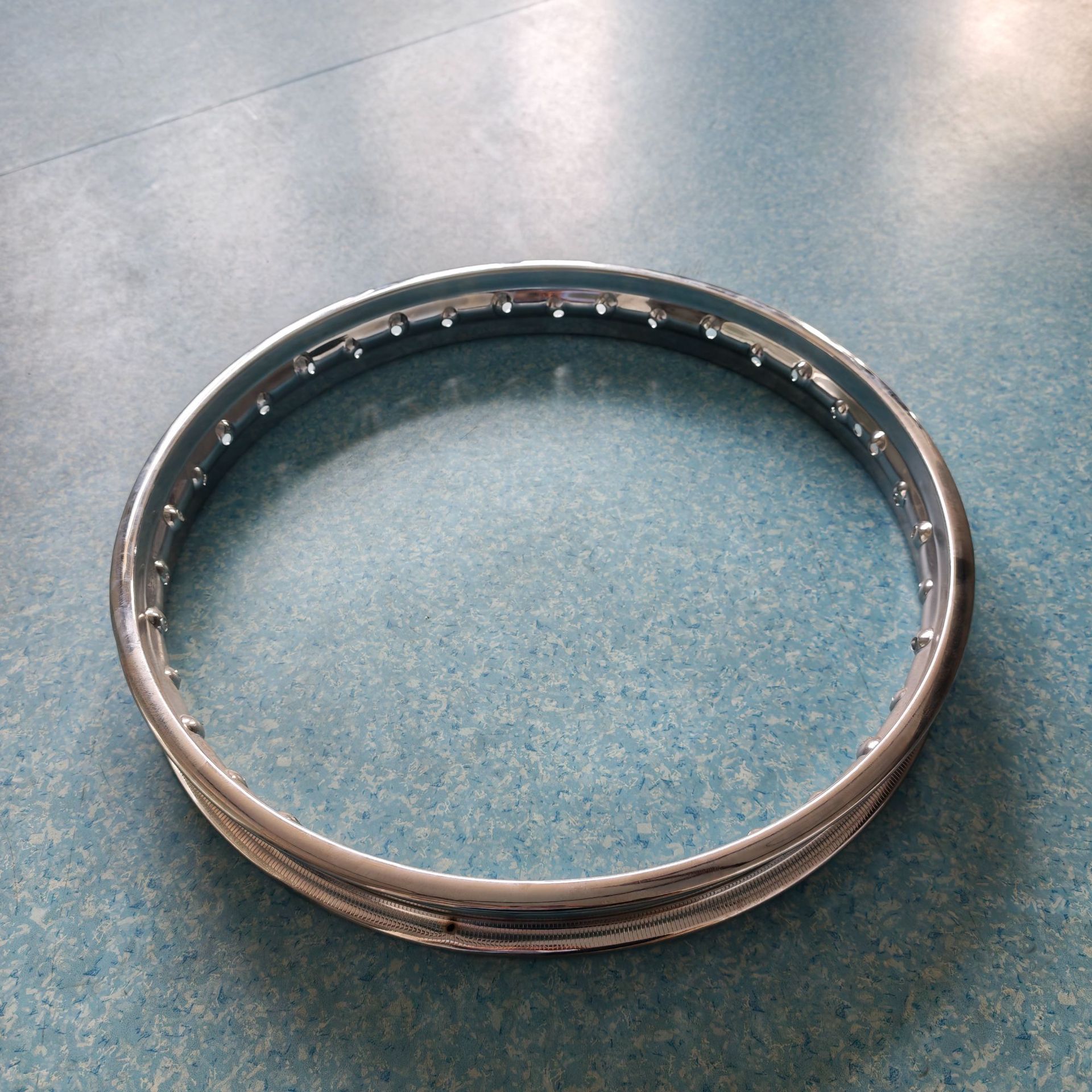 Motorcycle chrome steel rims glossy spoke wheel rims 17inch 18inch universal rims after-sales repair and replacement