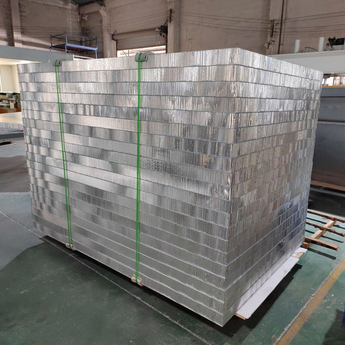 Panel de nido de abeja de aluminio Panel de nido de abeja de aluminio relleno de sustrato de puerta de gabinete Panel de nido de abeja ultra ancho Panel de nido de abeja galvanizado