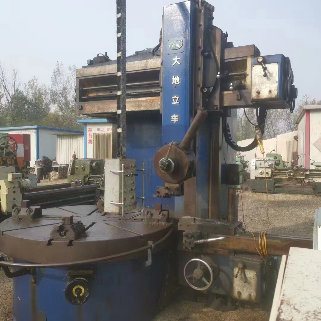 处理二手大连新大地C5120立式车床二手大连新大地2米立车