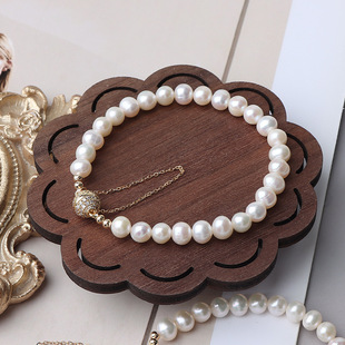 Magnetic buckle micro inlaid natural freshwater pearl bracelet Joker bracelet holiday gift original design spot wholesale
