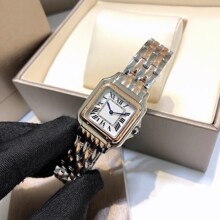 ���ҫC�������ֱ�Ůʿ���P䓕r�����Ůʿ�ֱ���ˮʯӢ��Ů����ˮ